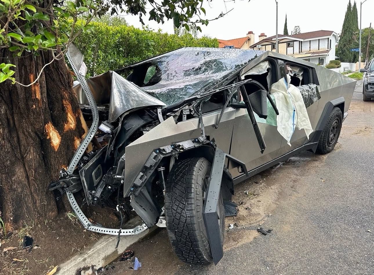 談球吧官網(wǎng)登錄入口開始康復之旅！TMZ：此前遭遇嚴重車禍的阿里納斯兒子現(xiàn)已出院